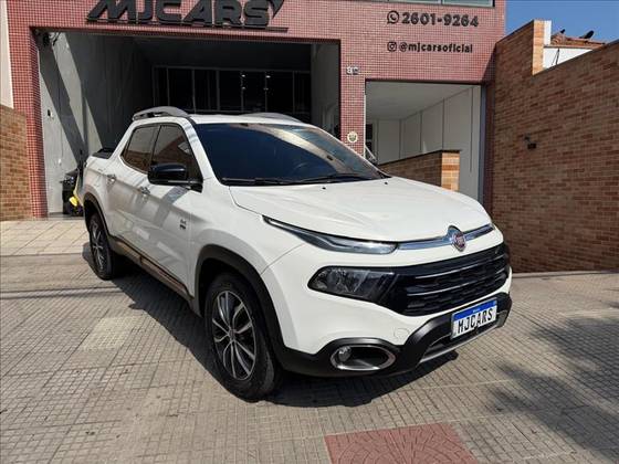 FIAT TORO 2.0 16V TURBO DIESEL VOLCANO 4WD AT9 FIAT TORO 2.0 16V TURBO DIESEL VOLCANO 4WD AT9